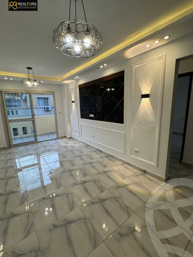 https://aqarmap.com.eg/ar/listing/6048890-for-sale-cairo-6th-of-october-hadaeq-october-kmbwnd-fy-hdyq-ktwbr-djlh-blmz-m-mr-lmrshdy