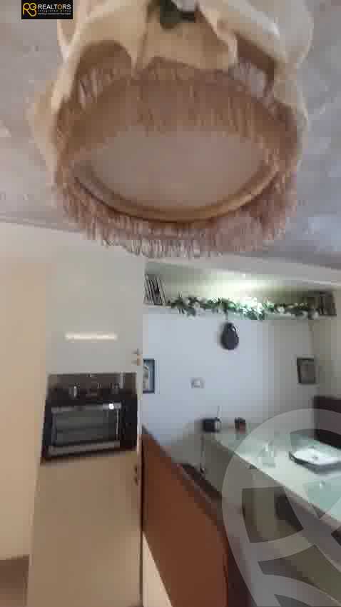 https://aqarmap.com.eg/en/listing/6048908-for-sale-cairo-6th-of-october-hadaeq-october-kmbwnd-fy-hdyq-ktwbr-el-rayhan-oasis