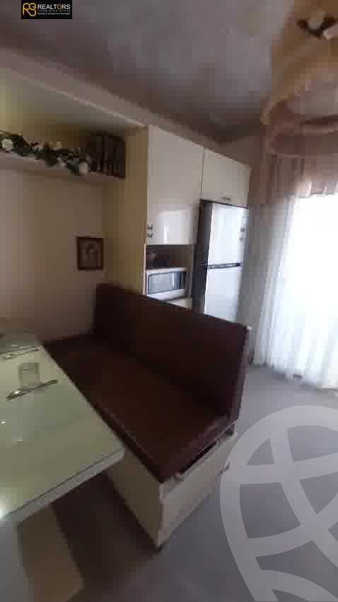 https://aqarmap.com.eg/en/listing/6048908-for-sale-cairo-6th-of-october-hadaeq-october-kmbwnd-fy-hdyq-ktwbr-el-rayhan-oasis