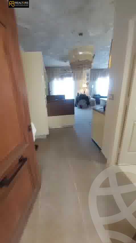 https://aqarmap.com.eg/en/listing/6048908-for-sale-cairo-6th-of-october-hadaeq-october-kmbwnd-fy-hdyq-ktwbr-el-rayhan-oasis