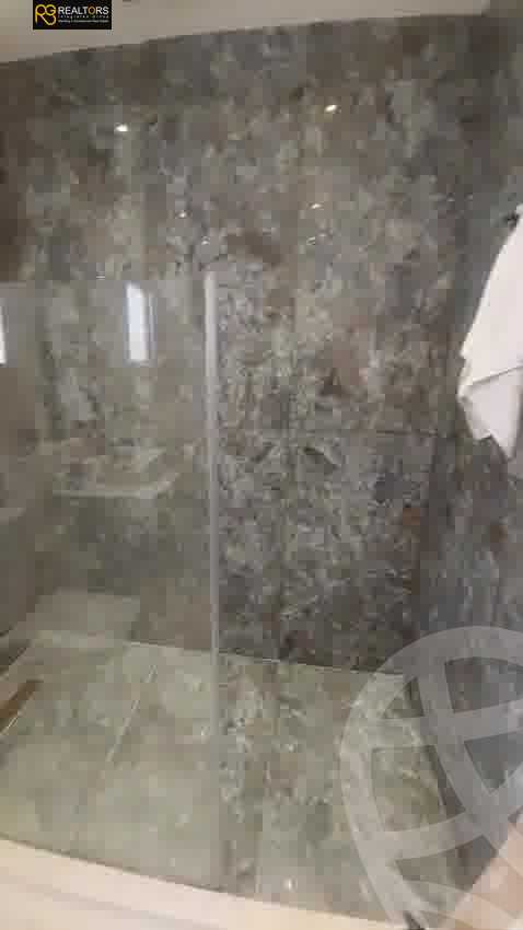 https://aqarmap.com.eg/en/listing/6048908-for-sale-cairo-6th-of-october-hadaeq-october-kmbwnd-fy-hdyq-ktwbr-el-rayhan-oasis