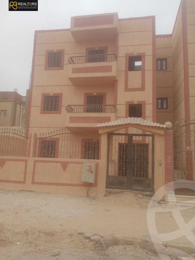 https://aqarmap.com.eg/en/listing/6048982-for-sale-cairo-6th-of-october-hadaeq-october-kmbwnd-fy-hdyq-ktwbr-italian-square