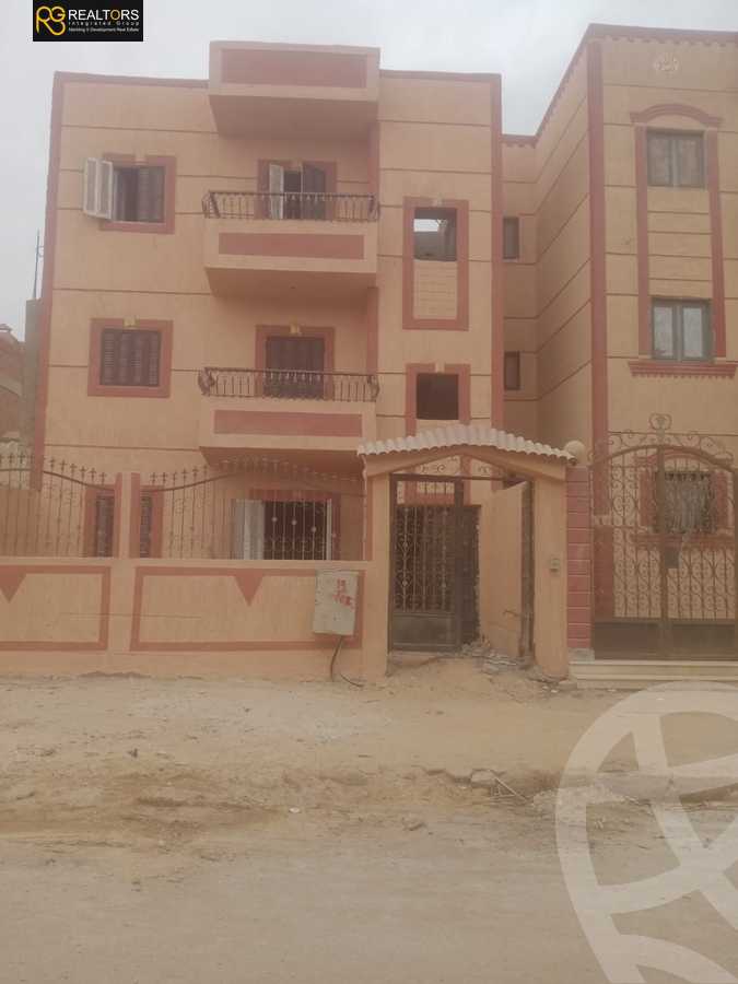 https://aqarmap.com.eg/en/listing/6048982-for-sale-cairo-6th-of-october-hadaeq-october-kmbwnd-fy-hdyq-ktwbr-italian-square
