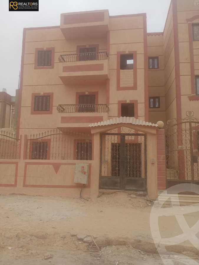 https://aqarmap.com.eg/en/listing/6048982-for-sale-cairo-6th-of-october-hadaeq-october-kmbwnd-fy-hdyq-ktwbr-italian-square