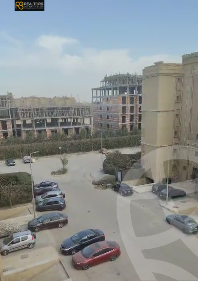 https://aqarmap.com.eg/en/listing/6049005-for-sale-cairo-6th-of-october-hadaeq-october-kmbwnd-fy-hdyq-ktwbr-town-view