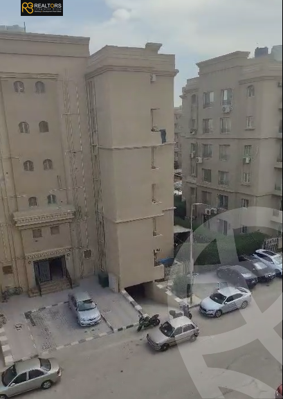 https://aqarmap.com.eg/en/listing/6049005-for-sale-cairo-6th-of-october-hadaeq-october-kmbwnd-fy-hdyq-ktwbr-town-view