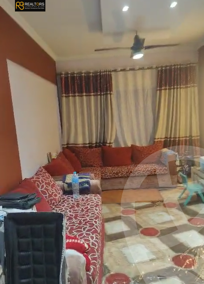 https://aqarmap.com.eg/en/listing/6049005-for-sale-cairo-6th-of-october-hadaeq-october-kmbwnd-fy-hdyq-ktwbr-town-view