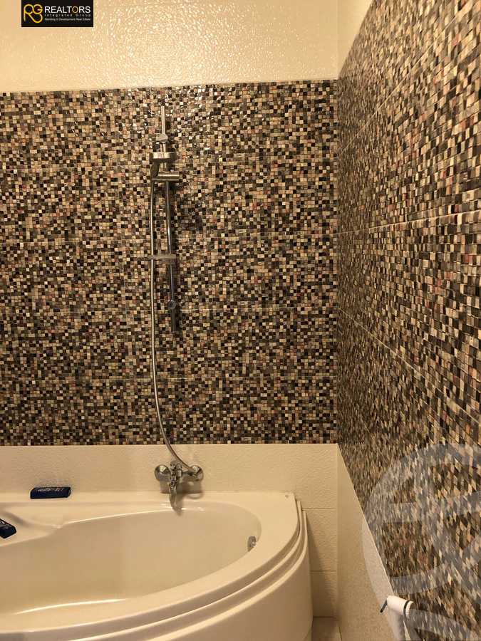 https://aqarmap.com.eg/en/listing/6049166-for-sale-cairo-el-sheikh-zayed-city-compounds-swdyk-wyst