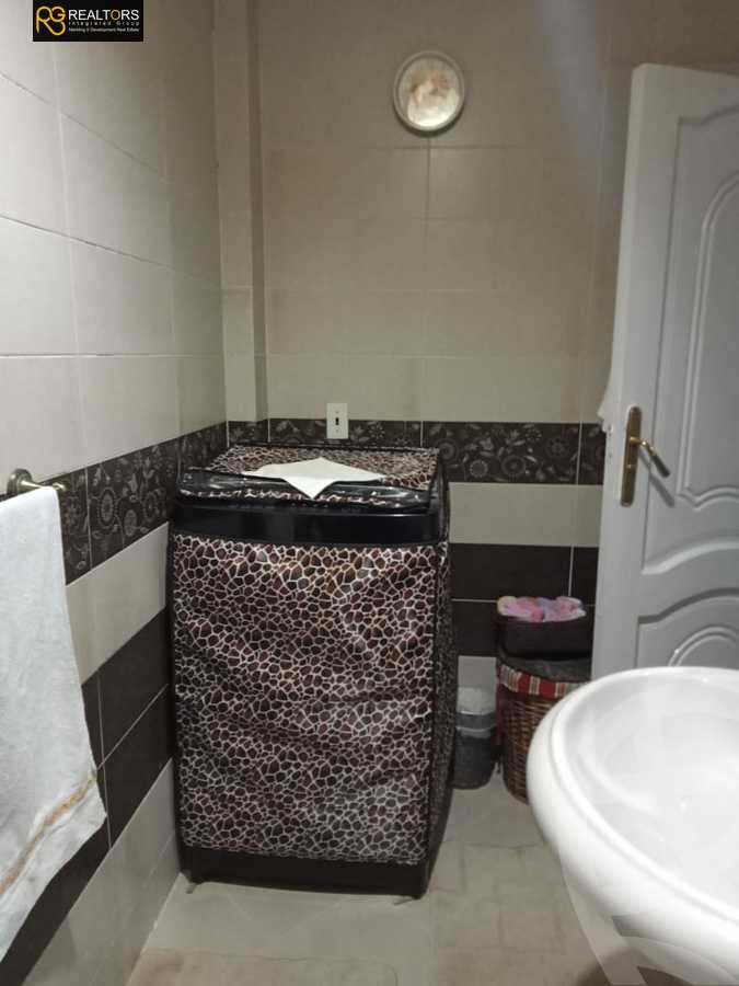 https://aqarmap.com.eg/ar/listing/6049261-for-sale-cairo-el-sheikh-zayed-city-el-hay-elthaleth-dr-ali-lotfi-st