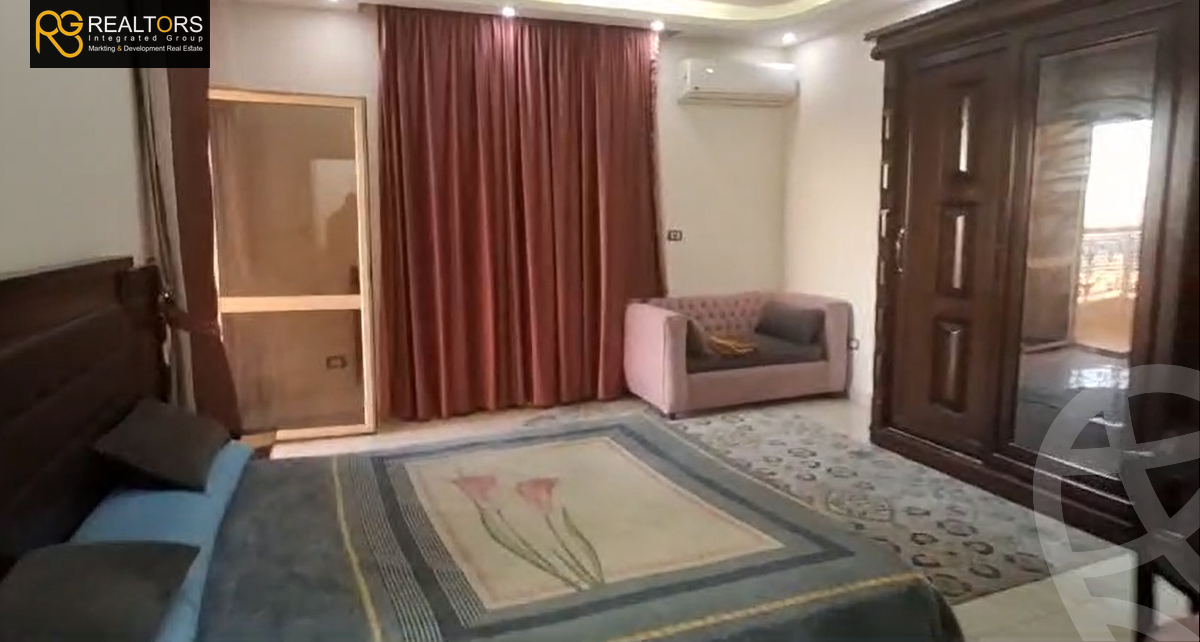 https://aqarmap.com.eg/en/listing/6049610-for-sale-cairo-el-sheikh-zayed-city-compounds-el-khamayel