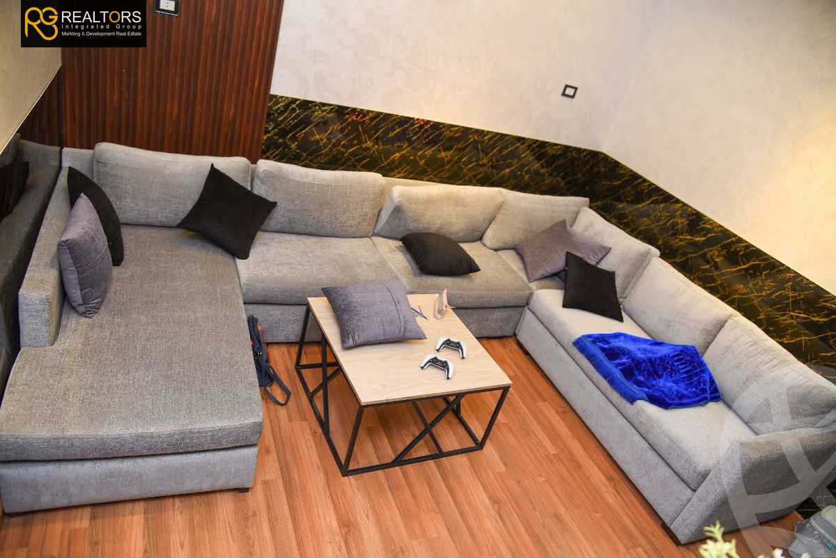 https://aqarmap.com.eg/en/listing/6049672-for-sale-cairo-el-sheikh-zayed-city-el-hay-el-khames-lhry
