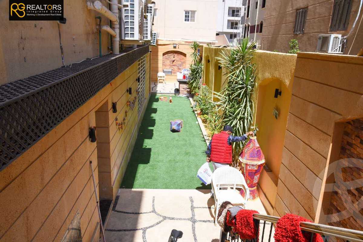 https://aqarmap.com.eg/en/listing/6049672-for-sale-cairo-el-sheikh-zayed-city-el-hay-el-khames-lhry