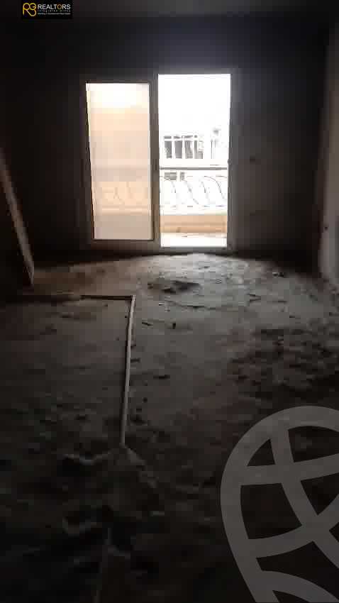 https://aqarmap.com.eg/en/listing/6049872-for-sale-cairo-el-sheikh-zayed-city-compounds-el-khamayel