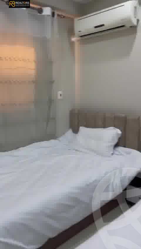 https://aqarmap.com.eg/en/listing/6049878-for-rent-cairo-6th-of-october-el-ahyaa-neighborhood-8th-el-tahrir-rd