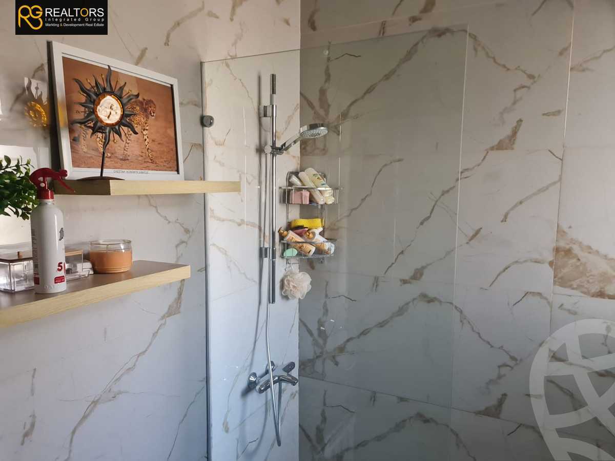 https://aqarmap.com.eg/en/listing/6051992-for-sale-cairo-el-sheikh-zayed-city-compounds-beverly-hills