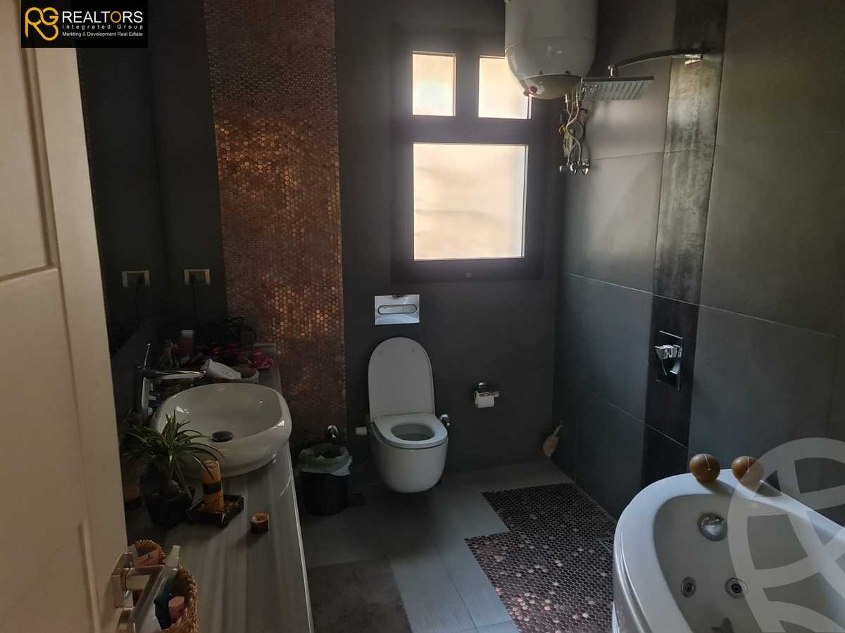 https://aqarmap.com.eg/en/listing/6051992-for-sale-cairo-el-sheikh-zayed-city-compounds-beverly-hills
