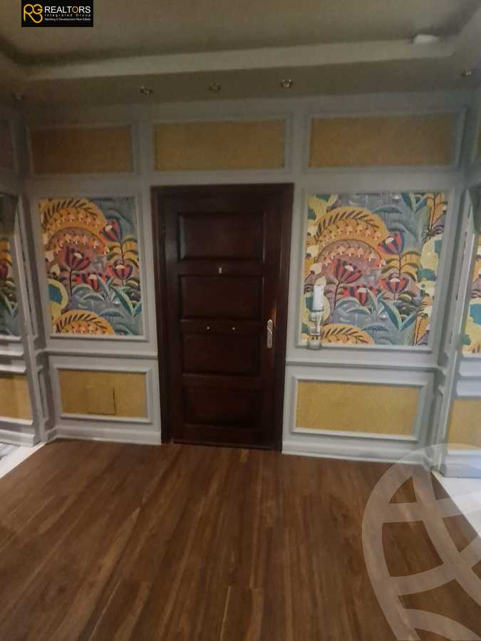 https://aqarmap.com.eg/en/listing/6051992-for-sale-cairo-el-sheikh-zayed-city-compounds-beverly-hills