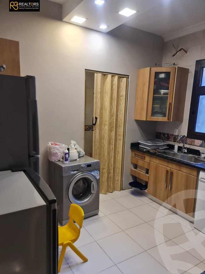 https://aqarmap.com.eg/en/listing/6051992-for-sale-cairo-el-sheikh-zayed-city-compounds-beverly-hills