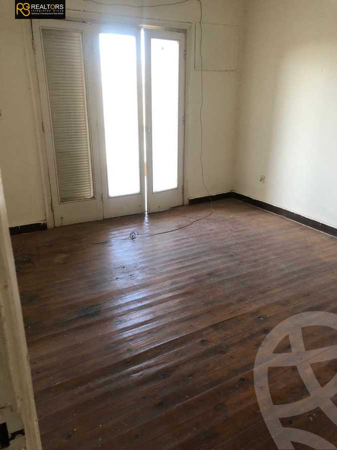 https://aqarmap.com.eg/en/listing/6062385-for-sale-cairo-6th-of-october-featured-neighborhood-fourth-touristic-village-mahmoud-sami-el-baroudi-st