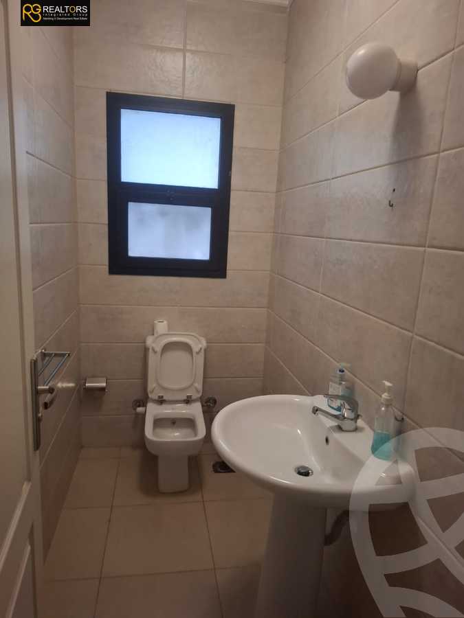 https://aqarmap.com.eg/en/listing/6062611-for-sale-cairo-el-sheikh-zayed-city-compounds-the-courtyard
