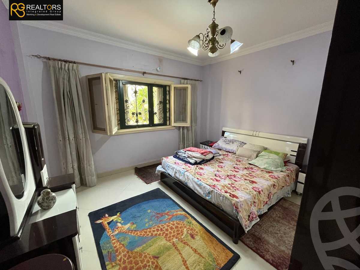 https://aqarmap.com.eg/en/listing/6093052-for-sale-cairo-el-sheikh-zayed-city-compounds-el-khamayel