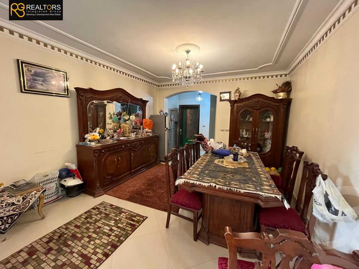https://aqarmap.com.eg/en/listing/6093052-for-sale-cairo-el-sheikh-zayed-city-compounds-el-khamayel