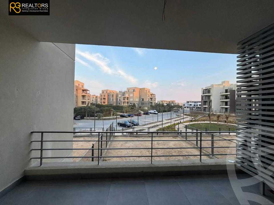 https://aqarmap.com.eg/ar/listing/6093151-for-sale-cairo-6th-of-october-compounds-palm-parks
