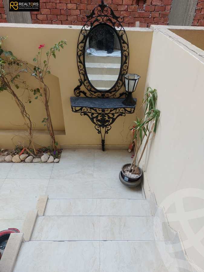https://aqarmap.com.eg/en/listing/6093164-for-sale-cairo-el-sheikh-zayed-city-compounds