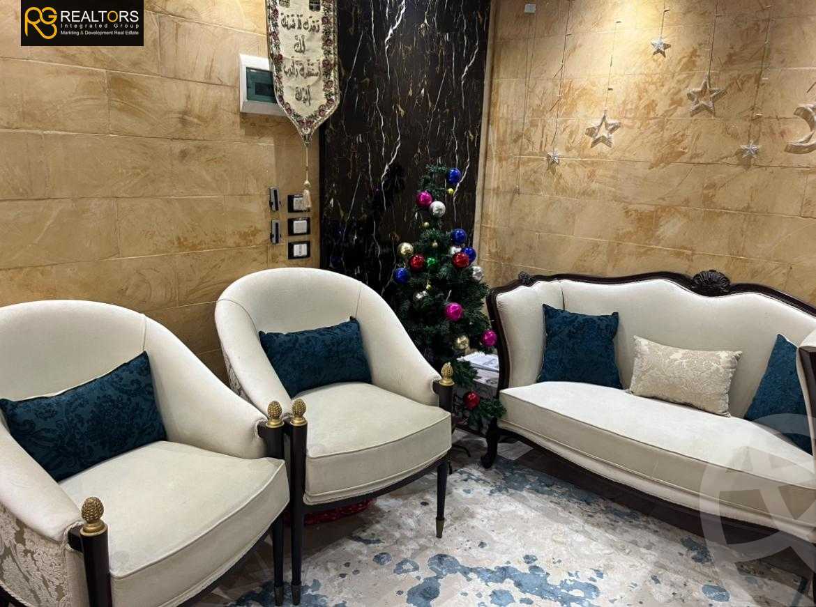 https://aqarmap.com.eg/en/listing/6115696-for-sale-cairo-6th-of-october-hadaeq-october-kmbwnd-fy-hdyq-ktwbr-degla-gardens