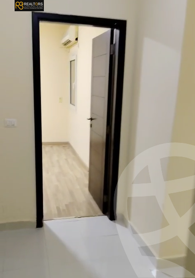 https://aqarmap.com.eg/en/listing/6121028-for-sale-cairo-el-sheikh-zayed-city-compounds-dh-drys