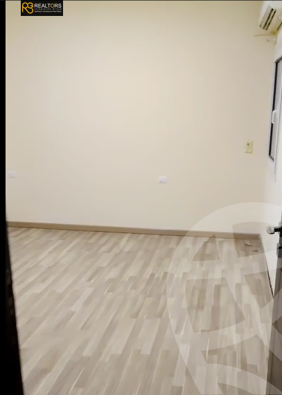 https://aqarmap.com.eg/en/listing/6121028-for-sale-cairo-el-sheikh-zayed-city-compounds-dh-drys