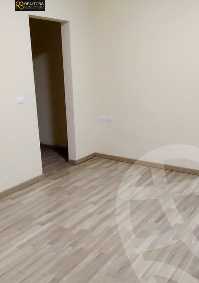 https://aqarmap.com.eg/en/listing/6121028-for-sale-cairo-el-sheikh-zayed-city-compounds-dh-drys