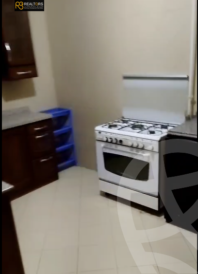 https://aqarmap.com.eg/en/listing/6121028-for-sale-cairo-el-sheikh-zayed-city-compounds-dh-drys