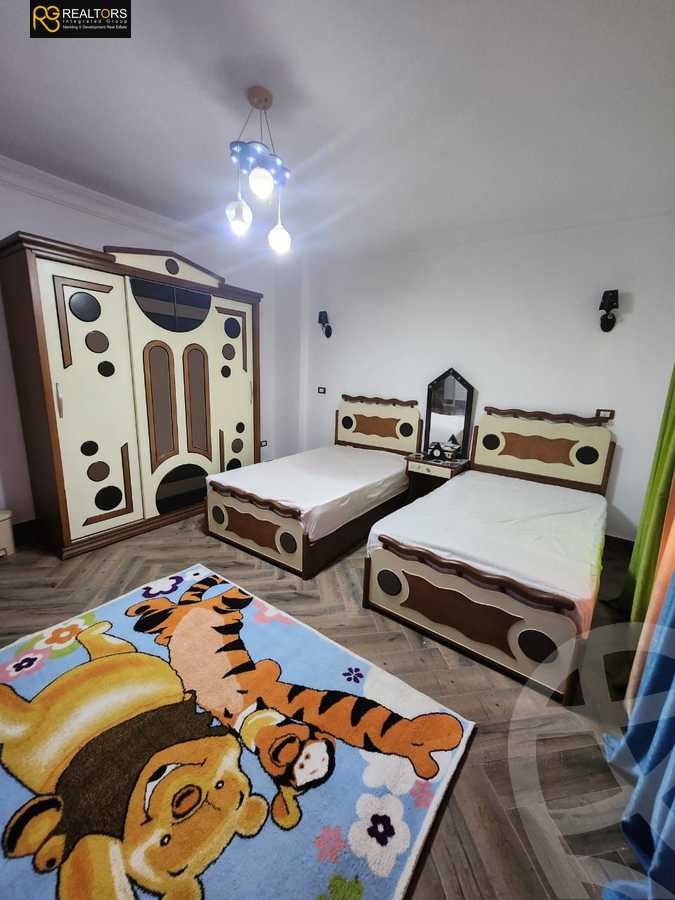 https://aqarmap.com.eg/en/listing/6147750-for-sale-cairo-el-sheikh-zayed-city-compounds-el-khamayel