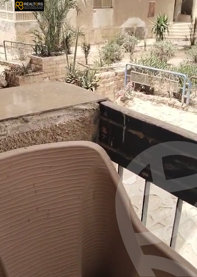 https://aqarmap.com.eg/ar/listing/6147824-for-sale-cairo-el-sheikh-zayed-city-el-hay-el-thaleth-ashaer-shr-13