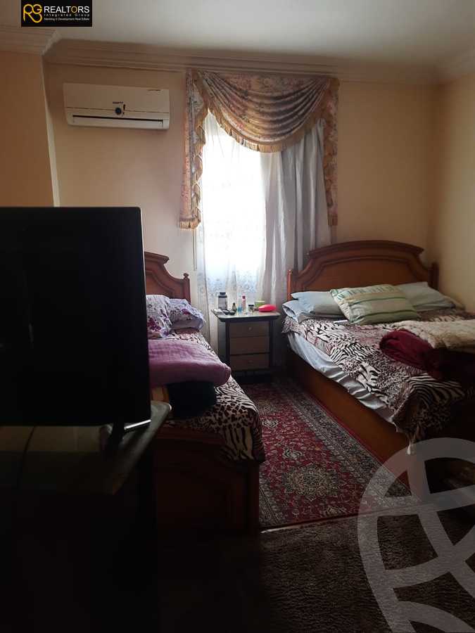 https://aqarmap.com.eg/en/listing/6147906-for-sale-cairo-el-sheikh-zayed-city-el-hay-el-hady-ashaer-area-1-street-10