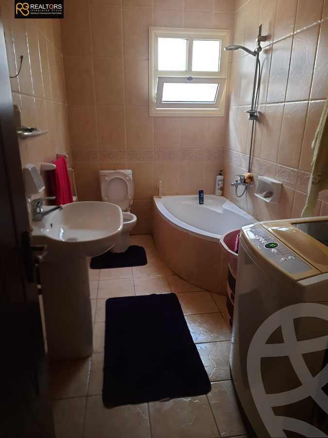 https://aqarmap.com.eg/en/listing/6147906-for-sale-cairo-el-sheikh-zayed-city-el-hay-el-hady-ashaer-area-1-street-10