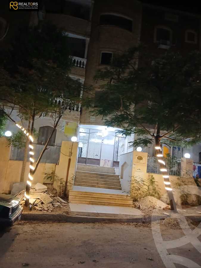 https://aqarmap.com.eg/en/listing/6169460-for-sale-cairo-el-sheikh-zayed-city-el-hay-el-hady-ashaer-area-1-street-10