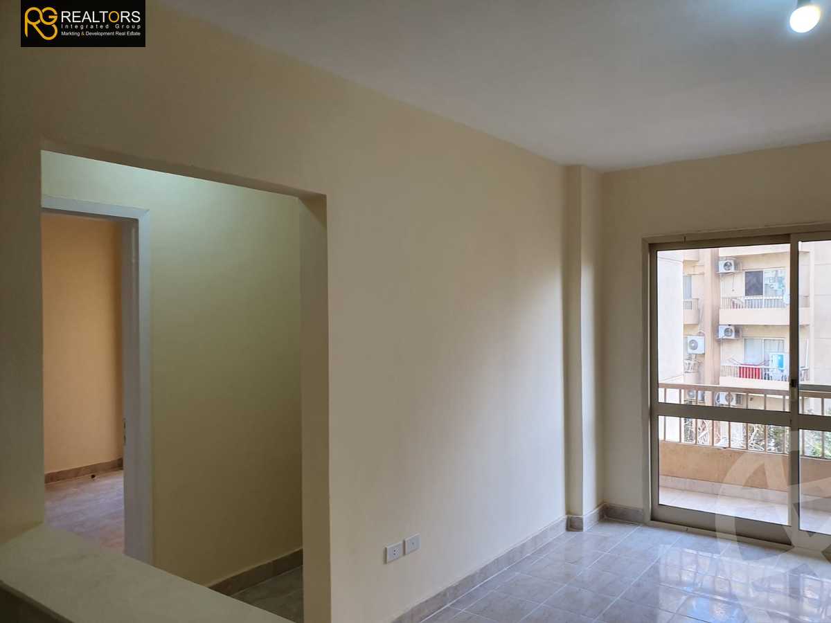 https://aqarmap.com.eg/en/listing/6169950-for-sale-cairo-el-sheikh-zayed-city-el-hay-el-thany-ashaer