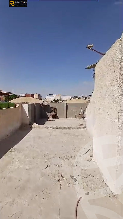 https://aqarmap.com.eg/en/listing/6170053-for-sale-cairo-el-sheikh-zayed-city-compounds-badr-el-deen