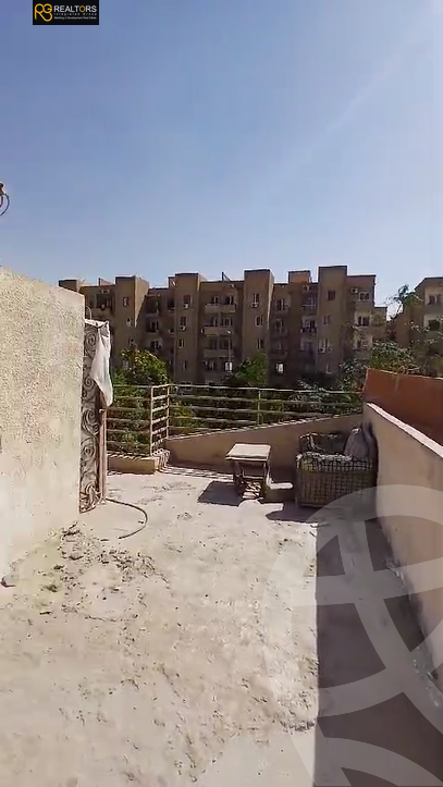 https://aqarmap.com.eg/en/listing/6170053-for-sale-cairo-el-sheikh-zayed-city-compounds-badr-el-deen