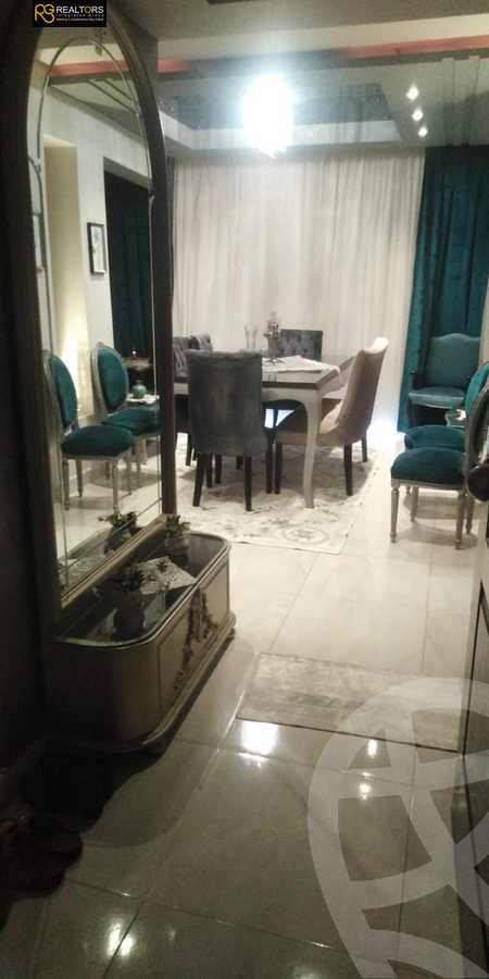 https://aqarmap.com.eg/ar/listing/6170117-for-sale-cairo-el-sheikh-zayed-city-el-hay-el-thany-ashaer