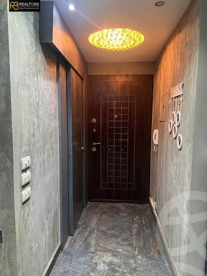 https://aqarmap.com.eg/en/listing/6170580-for-sale-cairo-el-sheikh-zayed-city-small-investor