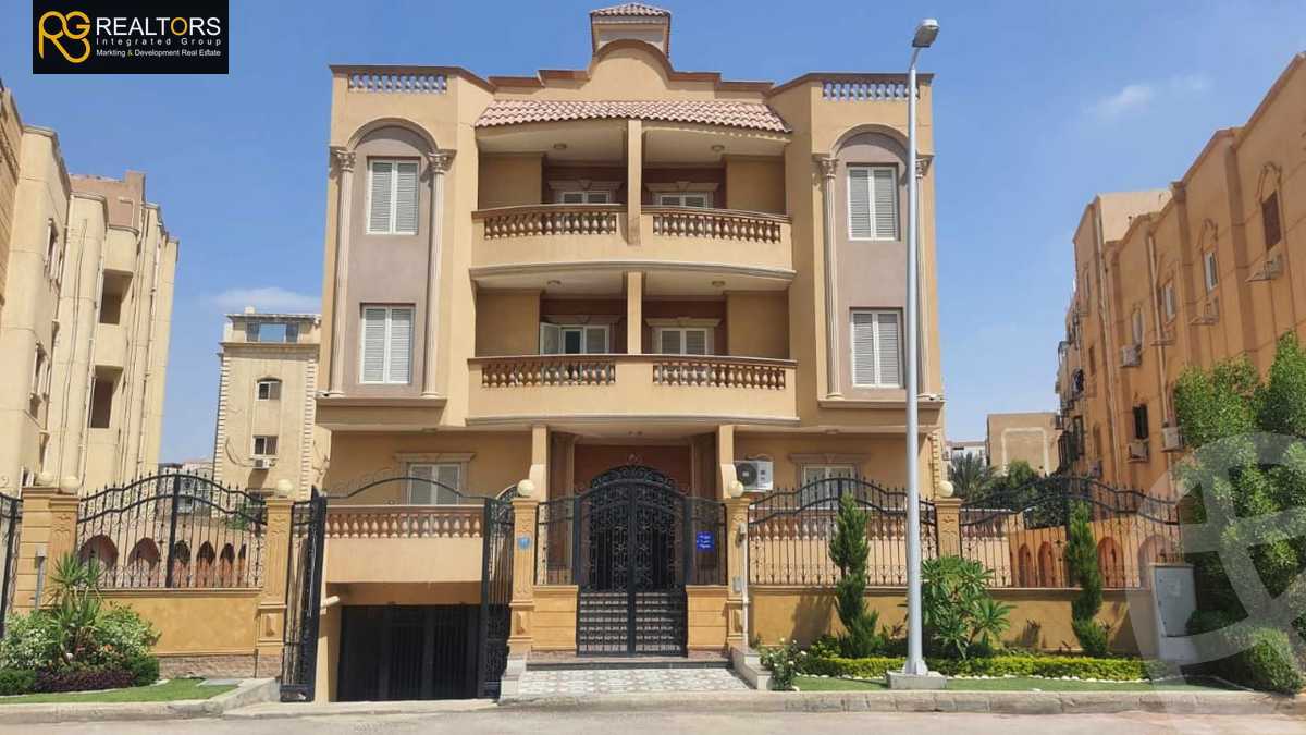 https://aqarmap.com.eg/ar/listing/6172508-for-sale-cairo-el-sheikh-zayed-city-el-hay-elasher-street-100