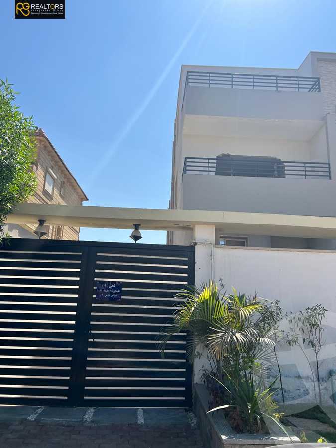 https://aqarmap.com.eg/ar/listing/6172523-for-sale-cairo-el-sheikh-zayed-city-el-hay-eltaseaa-area-3