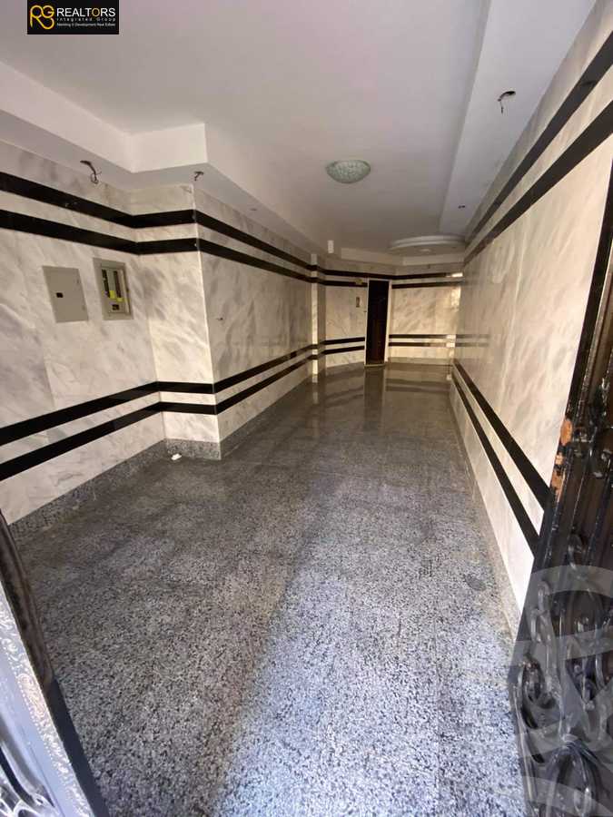 https://aqarmap.com.eg/en/listing/6172551-for-sale-cairo-el-sheikh-zayed-city-el-hay-el-hady-ashaer-area-1-el-marwa-st