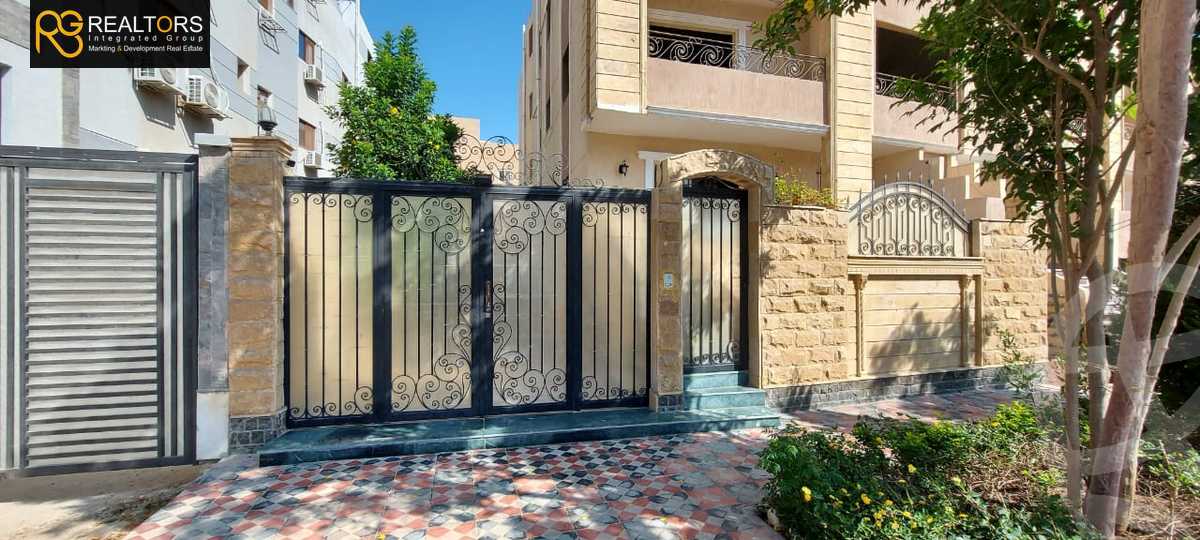 https://aqarmap.com.eg/en/listing/6172555-for-sale-cairo-el-sheikh-zayed-city-el-hay-elasher-street-100