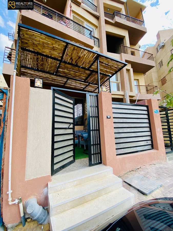 https://aqarmap.com.eg/ar/listing/6172623-for-sale-cairo-el-sheikh-zayed-city-el-hay-elsades-ashaer
