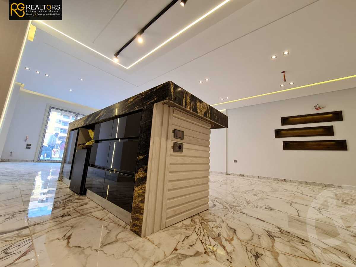 https://aqarmap.com.eg/ar/listing/6172793-for-sale-cairo-6th-of-october-compounds-promenade-residence