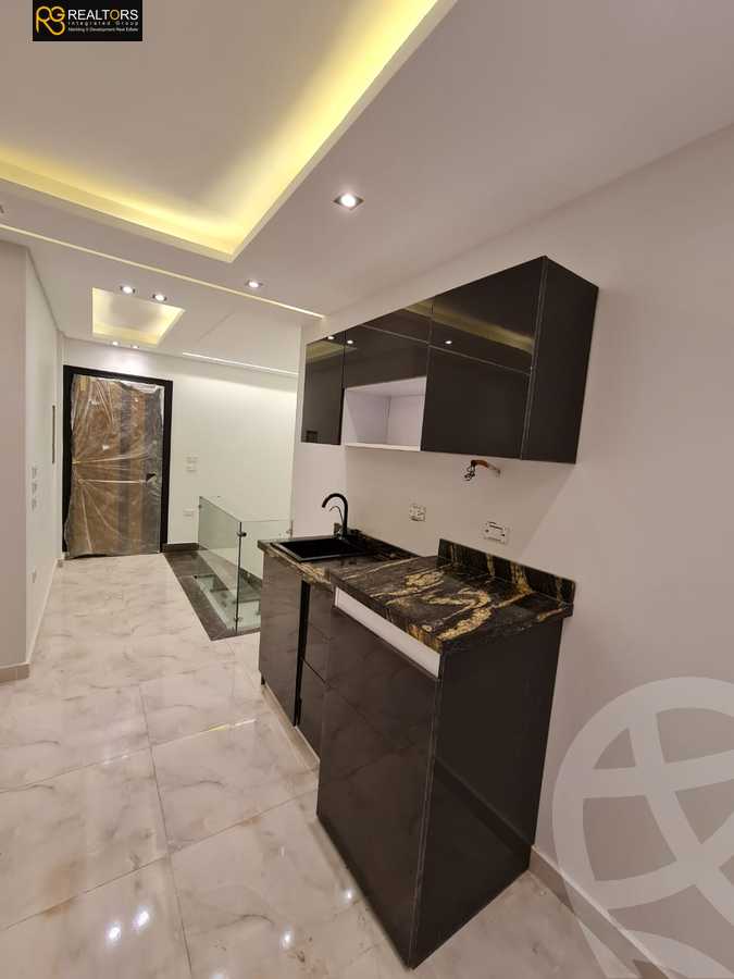 https://aqarmap.com.eg/ar/listing/6172793-for-sale-cairo-6th-of-october-compounds-promenade-residence